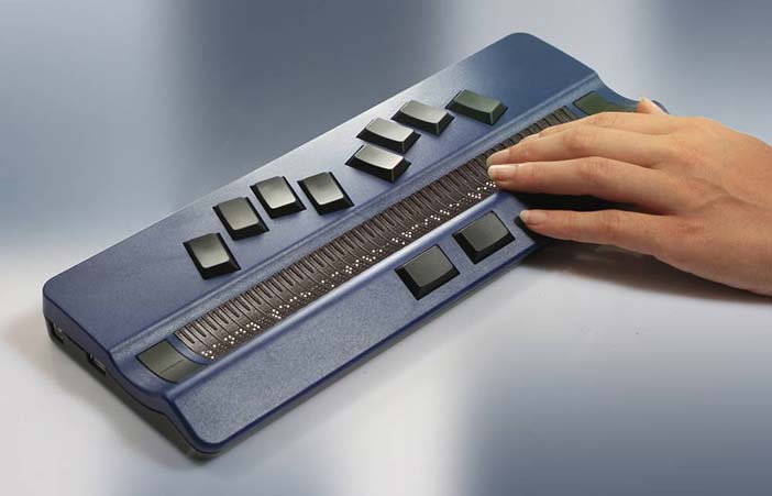 Braille display from www.handytech.de
